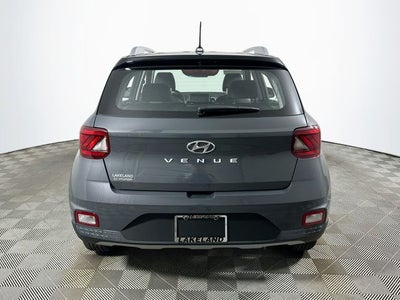 2026 Hyundai VENUE SEL W/Two-Tone Roof
