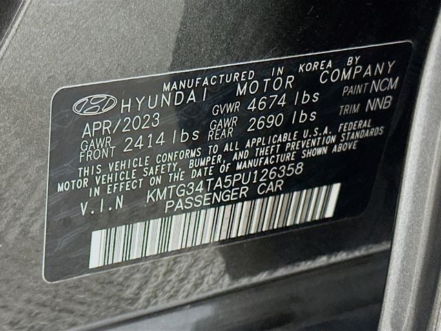 2023 Genesis G70 2.0T