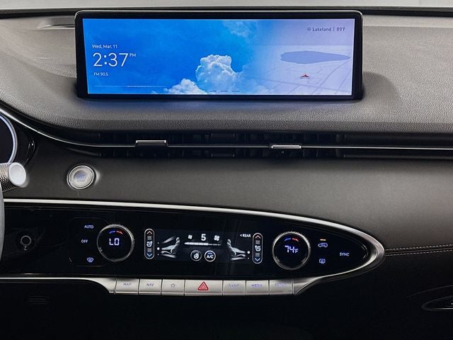 2023 Genesis GV70 2.5T