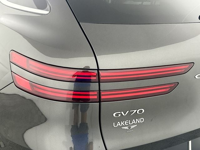 2023 Genesis GV70 2.5T