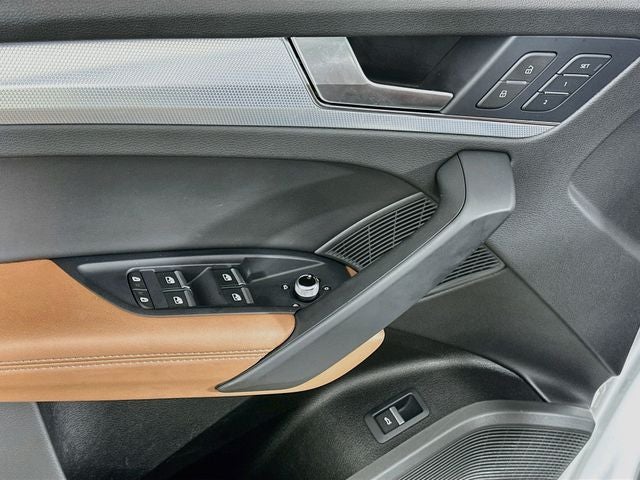 2024 Audi Q5 45 S line Premium quattro