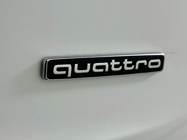 2024 Audi Q5 45 S line Premium quattro