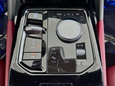 2025 BMW 5 Series 530i