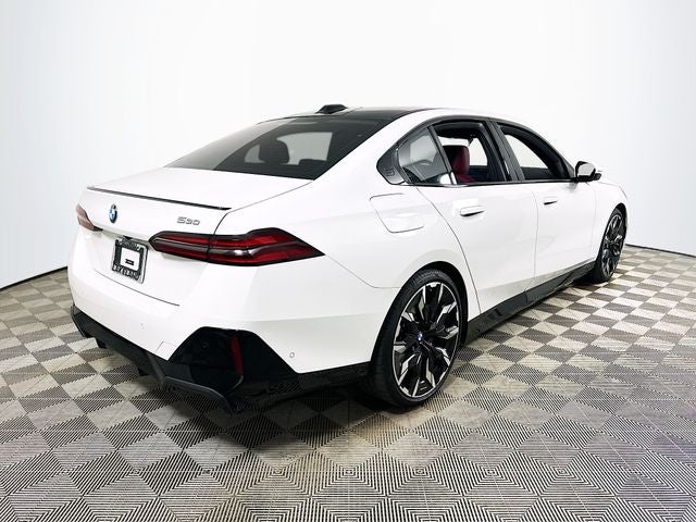 2025 BMW 5 Series 530i
