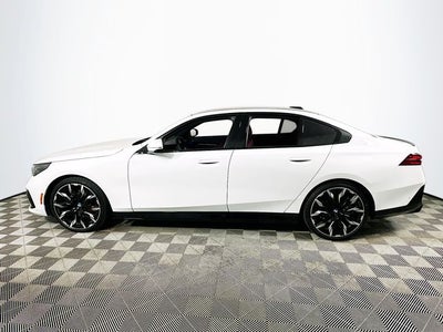 2025 BMW 5 Series 530i